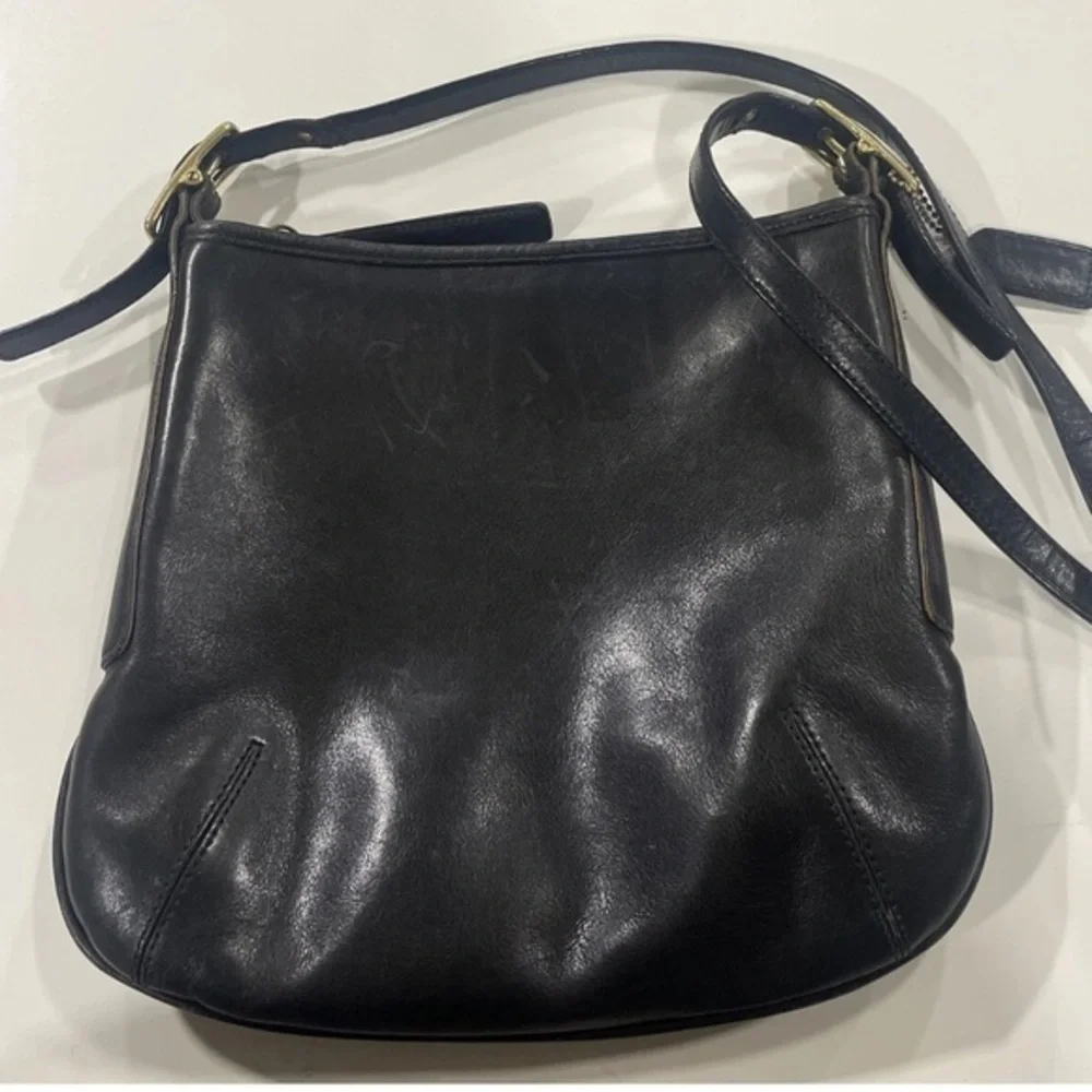 Coach Vintage 9204 Court Crossbody Leather Purse